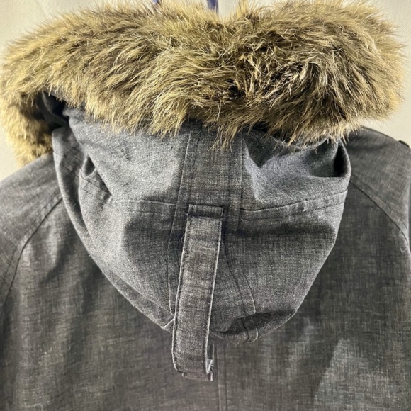 EUC Women's Aritzia Community Paradigm Down Parka Gray Hooded Coat, Size M - Picture 11 of 14
